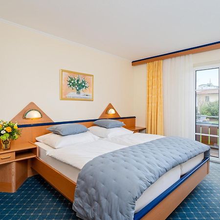 Hotel Riedenburg Bad Fussing Exterior photo
